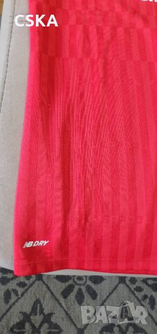 Оригинална тениска на Liverpool, снимка 8 - Детски панталони и дънки - 37099620