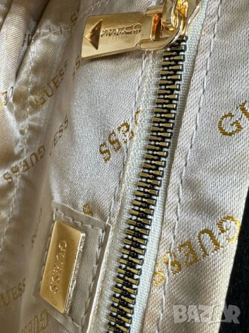 чанти guess , снимка 9 - Чанти - 51302929