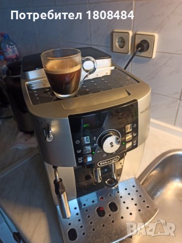 Кафеавтомат Делонги Магнефика S работи отлично и прави хубаво кафе с каймак и капучино , снимка 3 - Кафемашини - 38840614