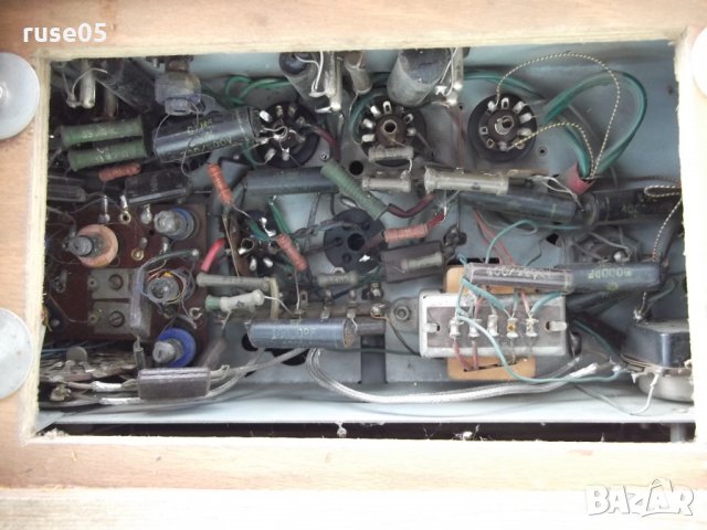 Радиоапарат "Хр. Ботев - P III 56 - 1" - 1 работещ, снимка 11 - Други ценни предмети - 32958604