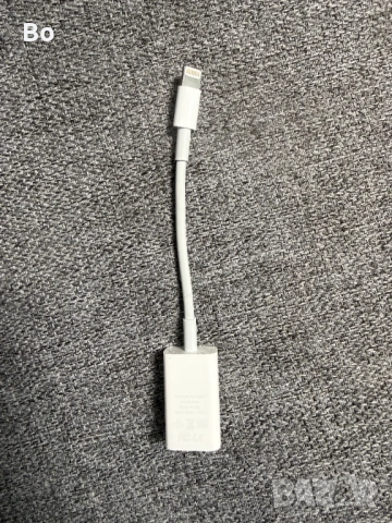 Apple Lightning към SD Card адаптер – оригинален, снимка 3 - Кабели и адаптери - 53462850