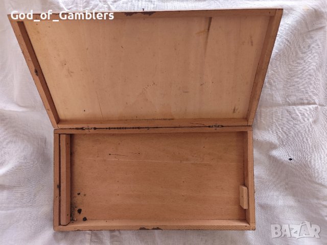 Стара кутия от времето на СОЦ, снимка 3 - Антикварни и старинни предмети - 43242660