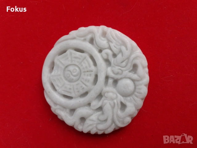 Медальон нефрит Jade