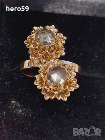 Стар дамски златен пръстен с диаманти