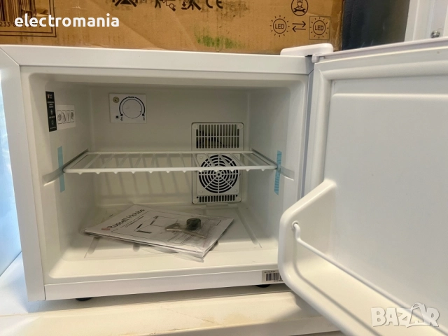 минибар Russell Hobbs RHCLRF17, снимка 4 - Хладилници - 52933159