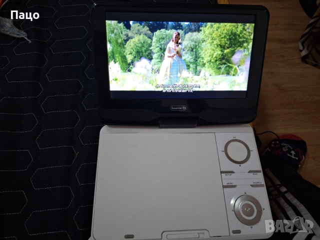 Essentiel b MobiliLive dvd, снимка 6 - Плейъри, домашно кино, прожектори - 52038518