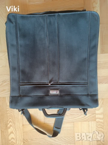 Чанта за костюм