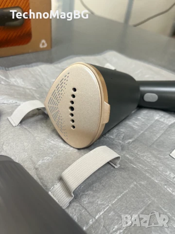 Преносим уред за гладене с пара / Вертикална ютия Philips STH5030/80, снимка 4 - Ютии - 51359279