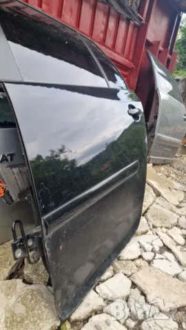 задни врати врата голф 5 zadni vrati golf 5 L041 черен черни cheren cherni vrata, снимка 2 - Части - 49632963