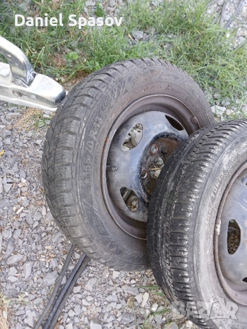 Продавам 2 гуми с джанти 13цола , снимка 2 - Гуми и джанти - 51591349