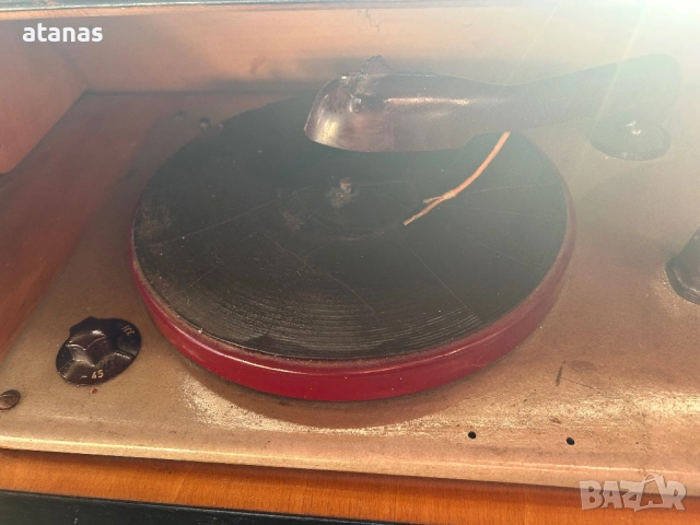 Стар грамофон SUPRAHON H17-50 - Made in Czechoslovakia - 1956 година, снимка 4 - Антикварни и старинни предмети - 53588124