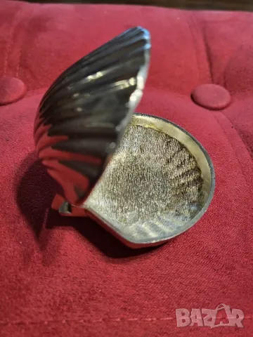 Метална кутийка , снимка 4 - Други ценни предмети - 49087323