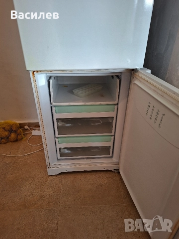 Хладилник Ariston на части ., снимка 2 - Хладилници - 52549094