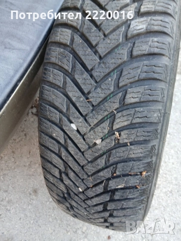 зимни гуми с метални джанти и тазове за мерцедес