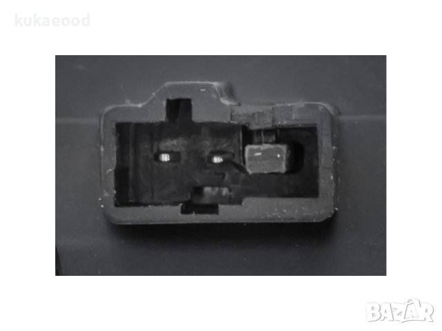 Бутон на дръжка за багажник за Audi A4 B9 (2015-2019), снимка 4 - Аксесоари и консумативи - 44854821