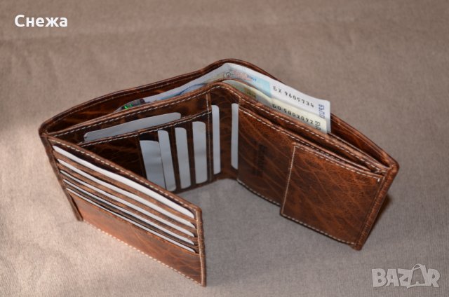 Bruno Banani W320/1837 вертикален портфейл /кафяв и коняк/, снимка 9 - Портфейли, портмонета - 32586503