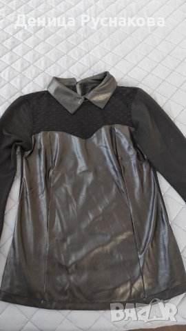 Черна блузка с кожена якичка , снимка 2 - Блузи с дълъг ръкав и пуловери - 40205233