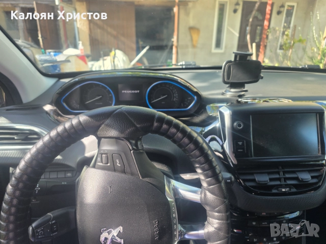 Пежо 2008, снимка 6 - Автомобили и джипове - 51577784