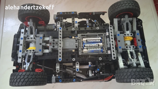 Лего сет Audi RS Q e-tron Фотоапарат Polaroid OneStep SX-70 и други, снимка 6 - Конструктори - 50699453