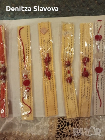 Продавам лот мартеници,275 броя., снимка 7 - Гривни - 53296750