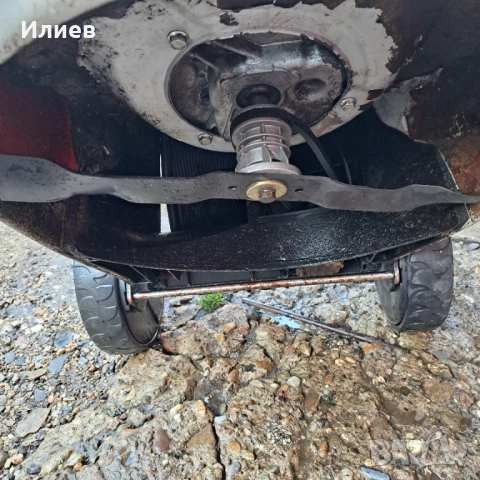 Бензинова самоходна косачка BRIGGS N STRATTON , снимка 6 - Градинска техника - 51734662