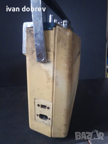 mediator моно радиокасетофон, снимка 3 - Радиокасетофони, транзистори - 44018531