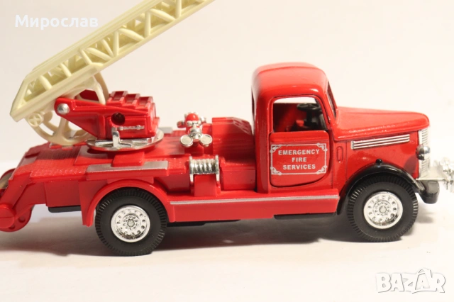 1/55??? ПОЖАРНА КОЛИЧКА КАМИОН МОДЕЛ, снимка 5 - Колекции - 53341663