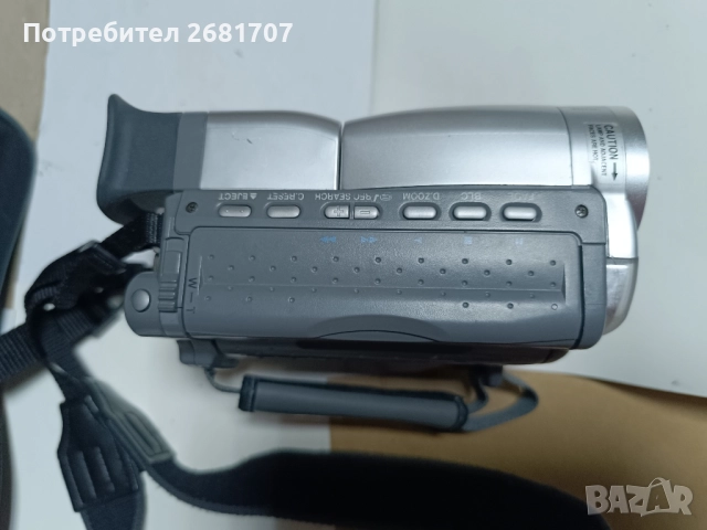 видео камера Canon Hi 8, снимка 3 - Камери - 52329374