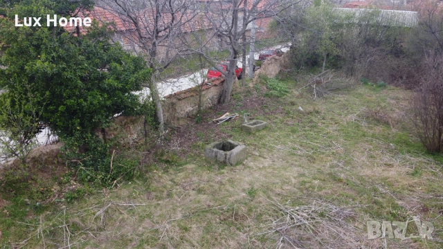 Къща в Хисаря с двор, снимка 2 - Къщи - 52438833