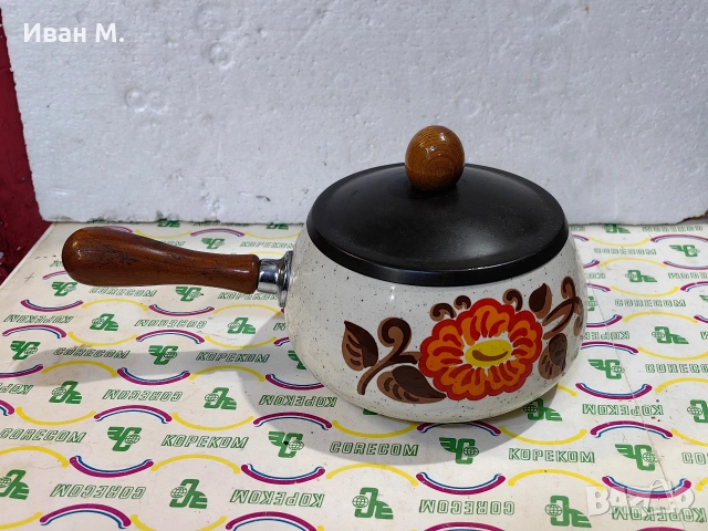 винтидж емайлирана кесарола ( тенджера) , снимка 11 - Антикварни и старинни предмети - 53416188