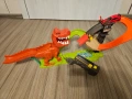Hot Wheels Писта с динозавър T-Rex Takedown, снимка 3