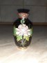 Cloisonne Клоазоне Красива малка ваза бронз клетъчен емайл, снимка 1 - Антикварни и старинни предмети - 43202770
