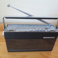 Vintage AM/FM Telefunken Famulus 105 Transistor Radio 1969–1971, снимка 1 - Радиокасетофони, транзистори - 37650839