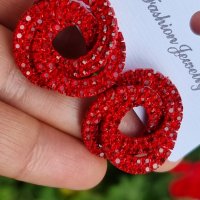 Луксозни  красиви червени обеци по ухото, снимка 2 - Обеци - 38016964