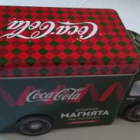 Разпродажба! Камиончета и кутии Кока Кола с играчки, снимка 2 - Коли, камиони, мотори, писти - 27259277