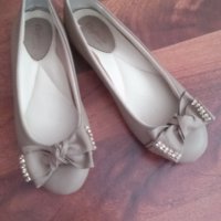 Оригинални маркови обувки, снимка 1 - Дамски ежедневни обувки - 28981749