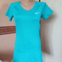 Nike Pro, Dri-Fit, Оригинална, Размер S. Код 1292, снимка 1 - Тениски - 33073265