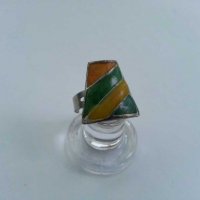 Ретро пръстен с цветен емайл , снимка 1 - Антикварни и старинни предмети - 28778574