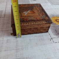 Дървена кутия за цигари, снимка 6 - Антикварни и старинни предмети - 43339718