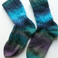 преливащи шарени плетени чорапи ходило 18, конч 17, снимка 1 - Чорапи - 39306724