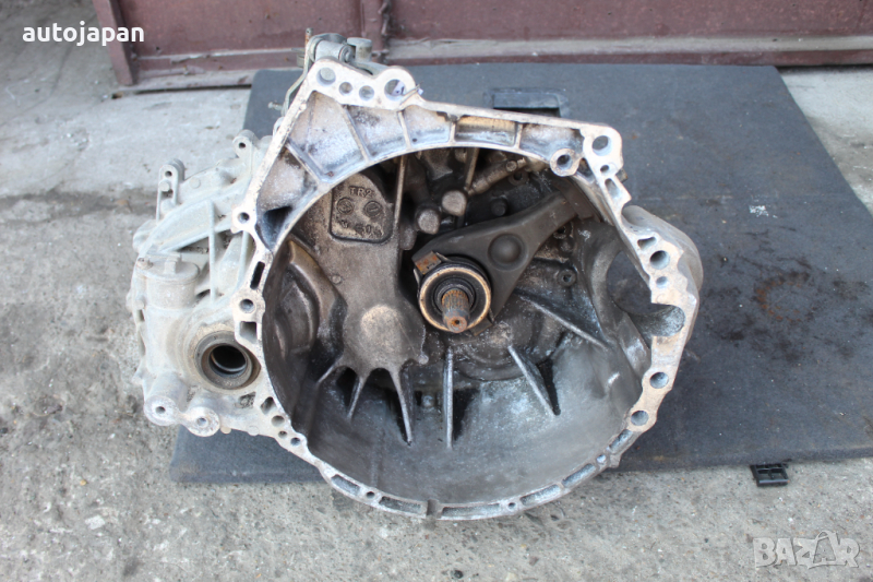 Скоростна кутия Нисан примера п12 2.0 140кс комби 02г Nissan primera p12 2.0 140hp 2002, снимка 1