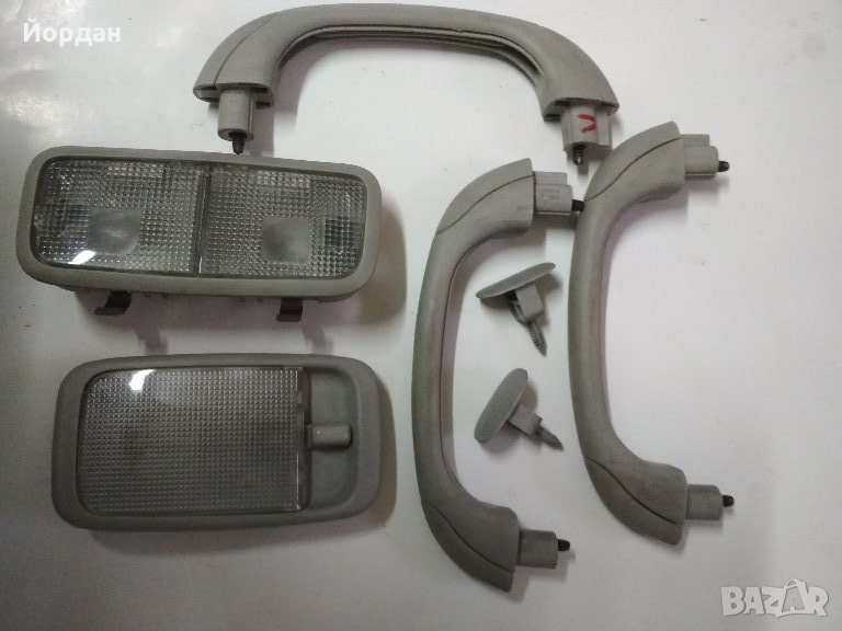 Ръкохватки и плафони за Тойота, снимка 1