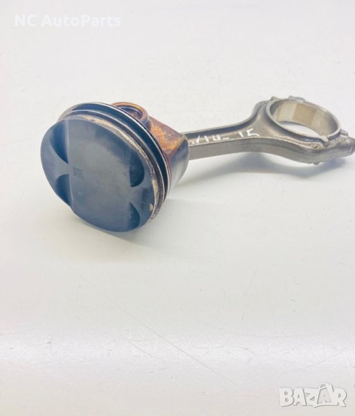 Бутало с биела за VW Golf Голф Ауди Audi Skoda 1.4 TFSI бензин CZC 04EM 2015, снимка 1