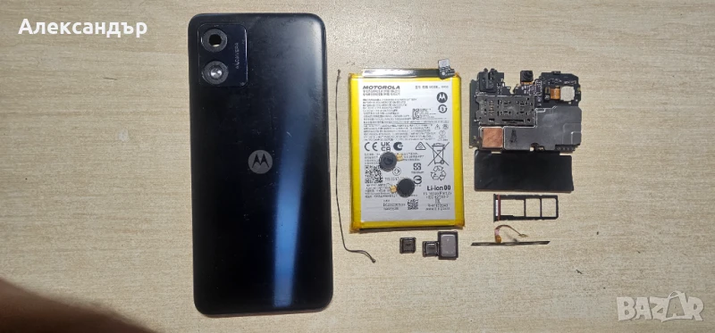 Части за Motorola E13, снимка 1