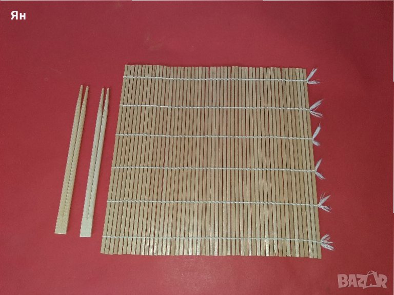  Бамбуково Килимче за приготвяне на Японско Суши +Пръчици , снимка 1