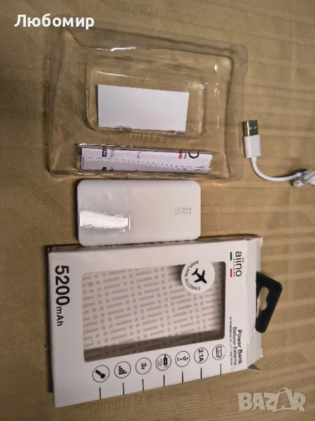 Преносима батерия Aiino 5200 mAh с фенерче 

, снимка 1