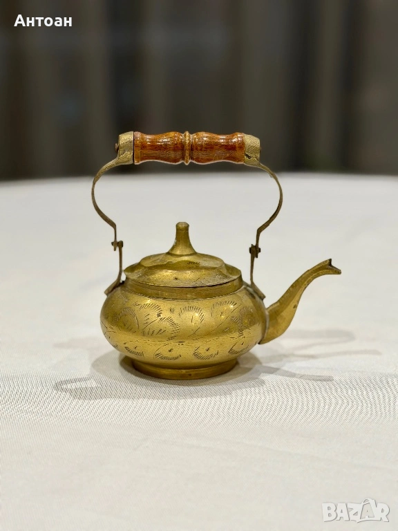 Декоративен малък месингов чайник, снимка 1