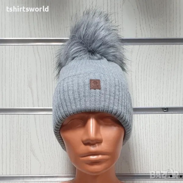 Нова зимна топла дамска шапка Silver Star в сив цвят с пух/помпон, снимка 1