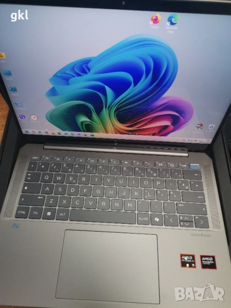 HP OMNIBOOK-ULTRA 14 Тъчскрийн, AMD Ryzen™ AI 9 365 Processor AMD Radeon 880M, снимка 1
