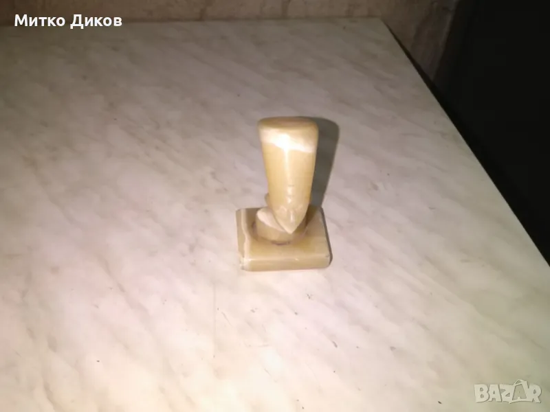 Мраморна оникс статуя на Нефертити с мраморен постамон Н-15см като нова, снимка 1